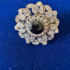 Elegant Silver and Black Women's ring